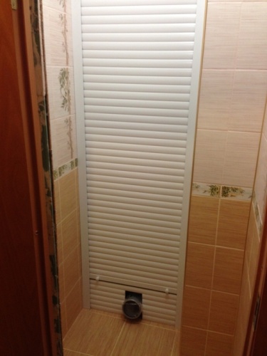 Ролеты в туалет (из двух частей)