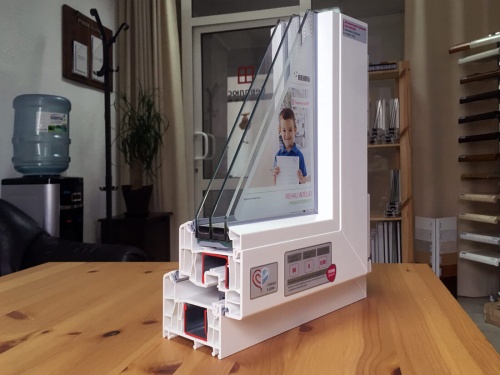 Окно ПВХ REHAU INTELIO 80