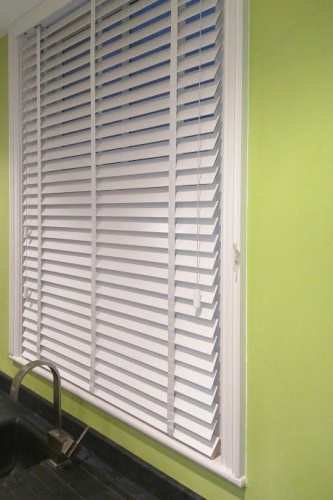 Жалюзи пластиковые горизонтальные 50мм