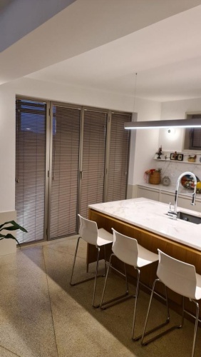 Алюминиевые жалюзи "HOLIS" 25 мм